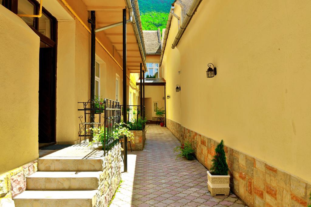 Casa Monte Verde Brasov Bagian luar foto